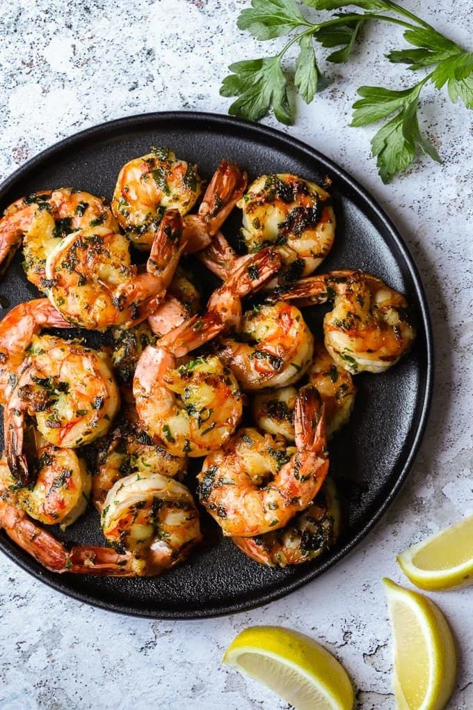 CREVETTES GRILLÉES AU PIMENTON ET SAUCE ANTIPODE ELECTRIQUE