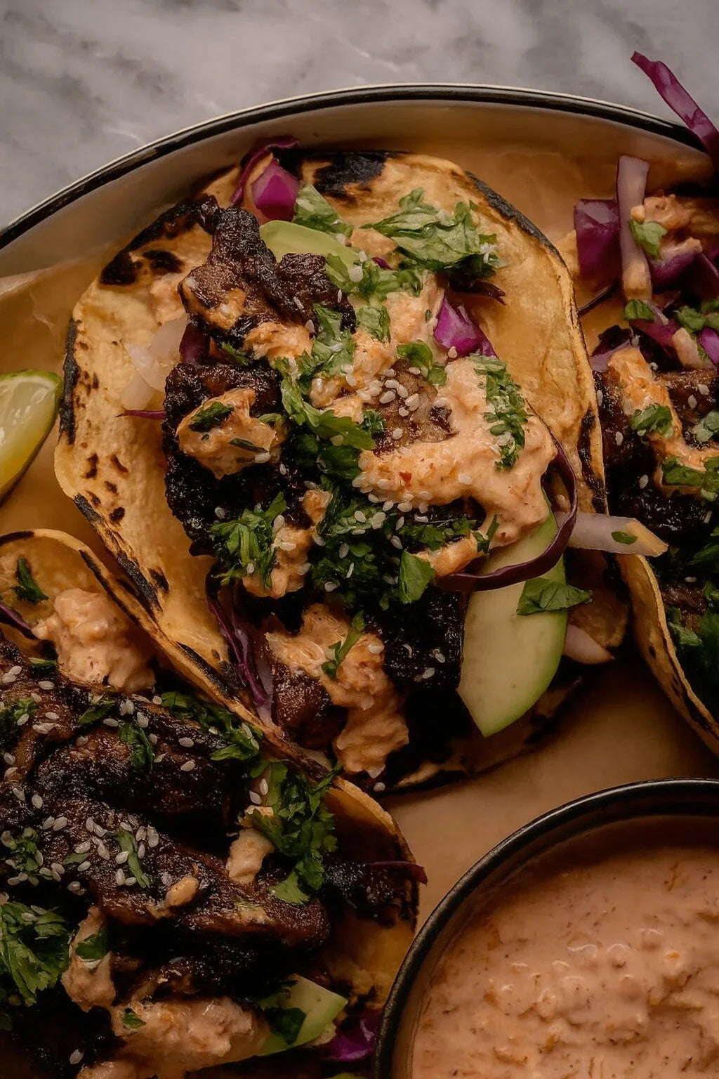 TACOS DE BŒUF GRILLÉ MÉLANGE SAUCE PIQUANTE ANTIPODE F.CHARTIER