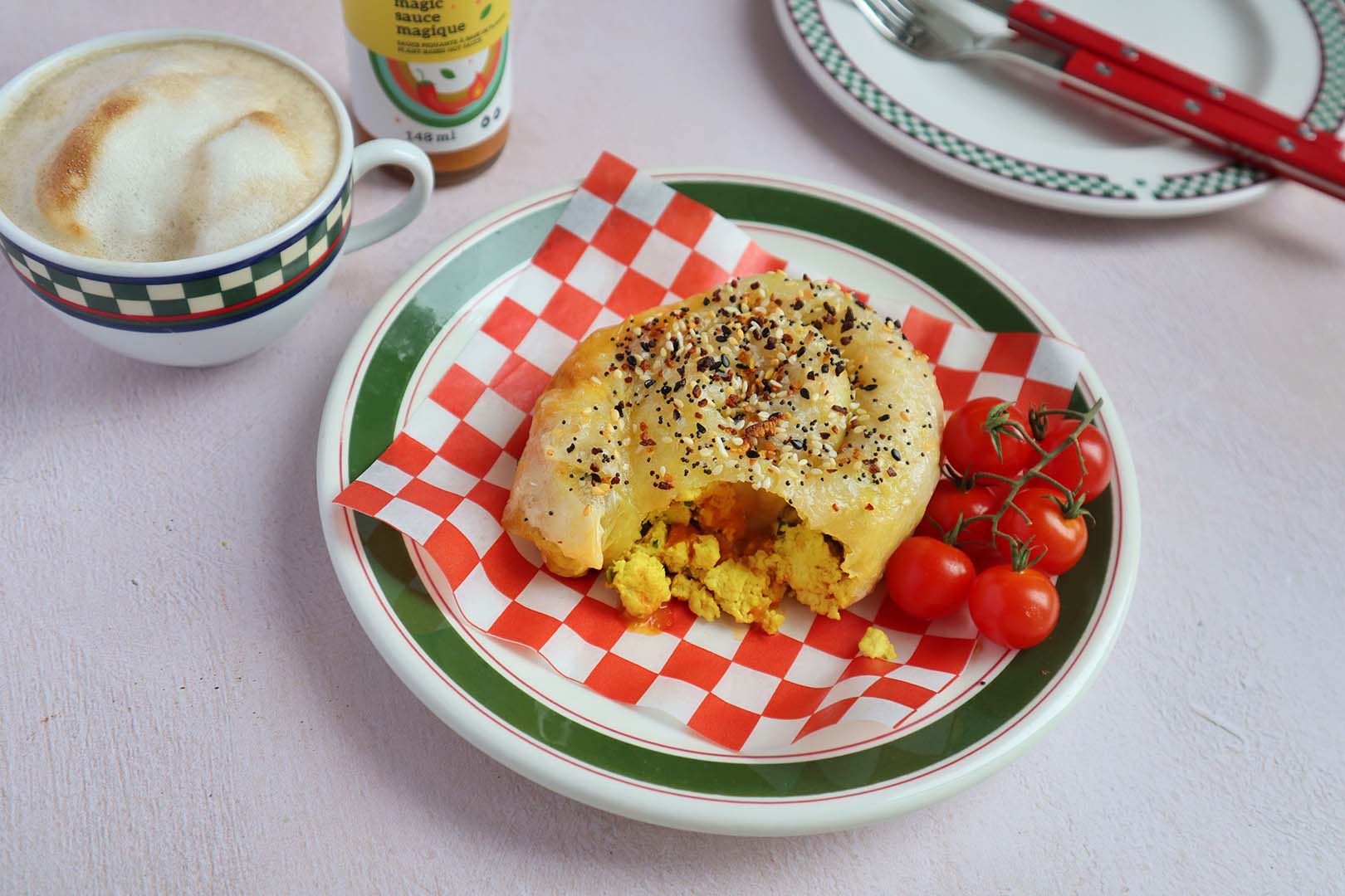 Brioches express au tofu brouillé à la Sauce magique Loounie